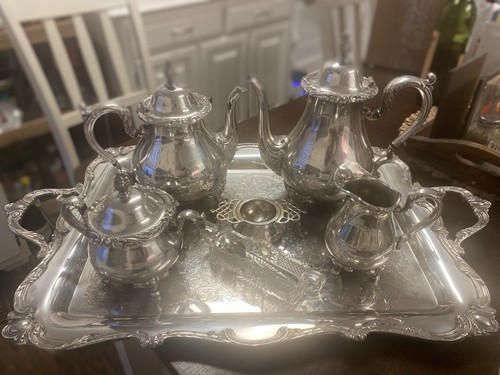 Wilcox International Silver “Rochelle” Tea service with extras - Picture 5 of 15