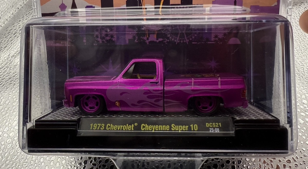 ミニカー M2 MACHINES Chevrolet Cheyenne Super 10 M2 machines DiecastZ exclusive 1973 Chevrolet Cheyenne 10 Pink “S