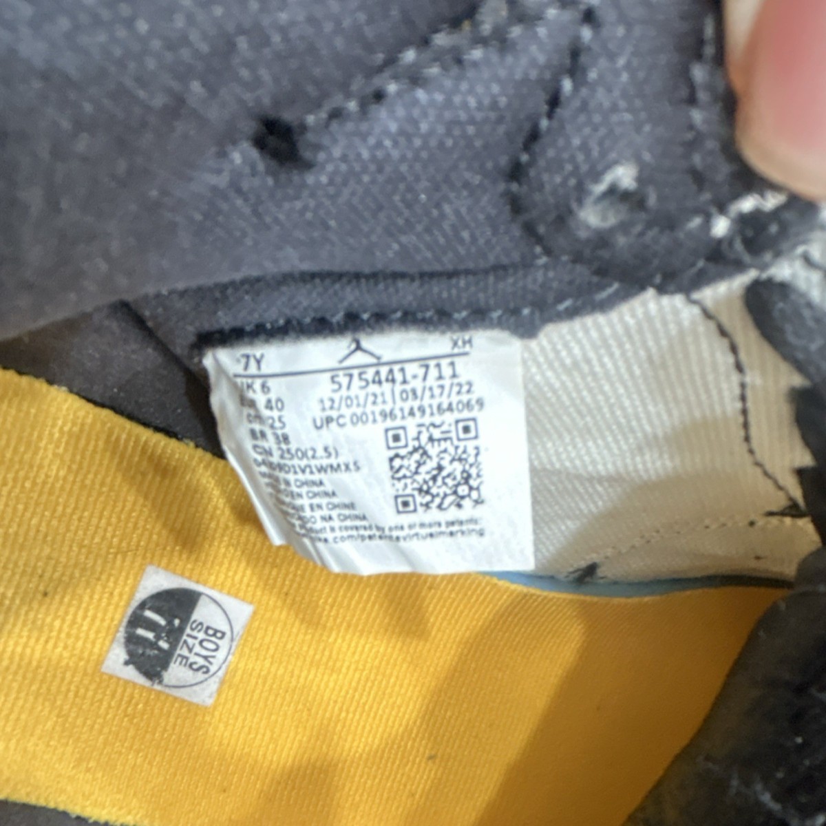 Nike Air Jordan 1 Retro High OG GS 575441-711 Yellow Black Leather