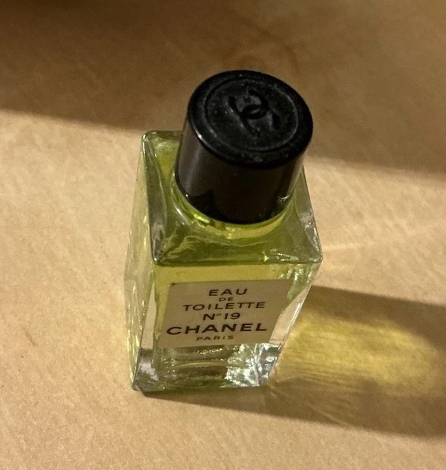CHANEL No 19 Eau de Toilette for Women for sale | eBay UK