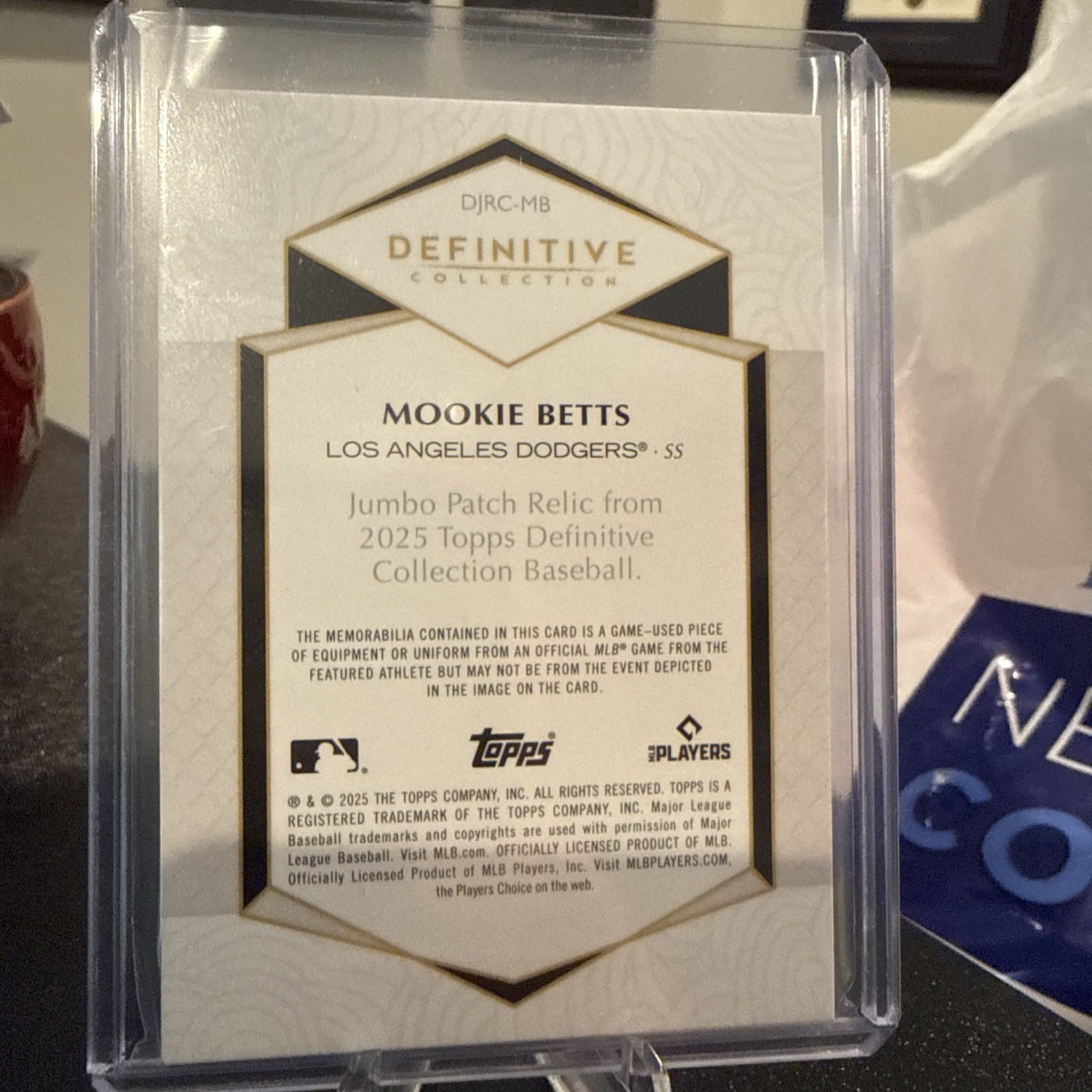 2025 Topps Definitive Mookie Betts Jumbo Relic Patch Black #/10 view 3