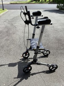 OasisSpace Lightweight Upright Walker- Stand up Rollator Walker