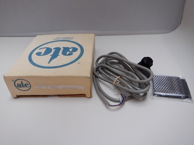 ATC 7603A R04 N22 NX  Photoelectric Sensor new 