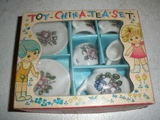 NEW Never used Vintage Toy China Tea Set 9 pieces in original Box  T16 