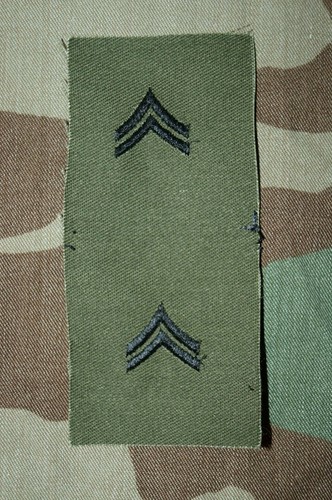 RARE US Army Corporal CPL / E-4 Insignia Sew-on BDU OD Green Rank - Picture 2 of 3