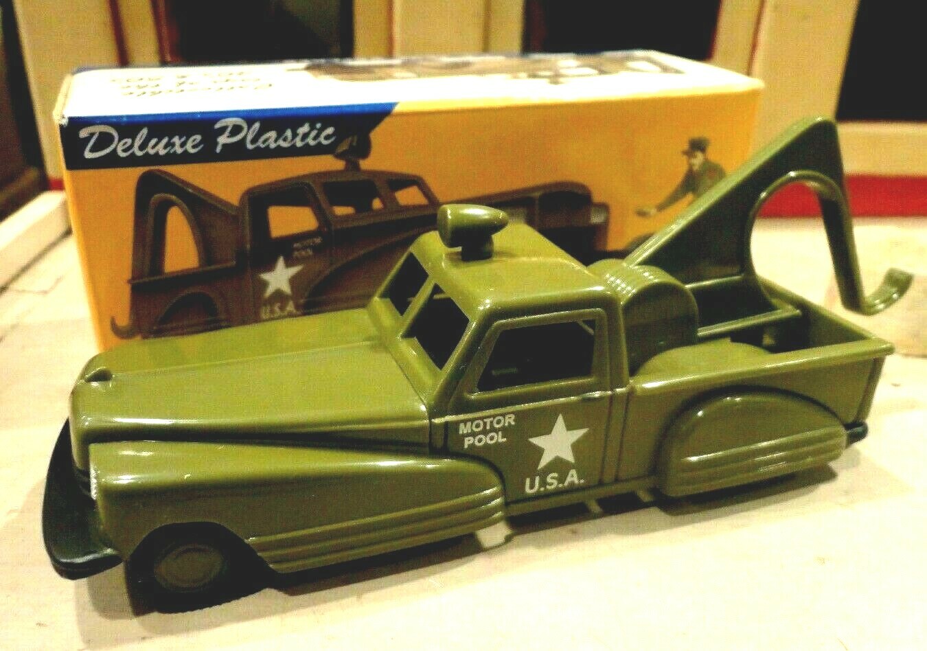 Voiture américaine ancienne US ARMY Dimestore Dreams souvenir enfance nostalgie