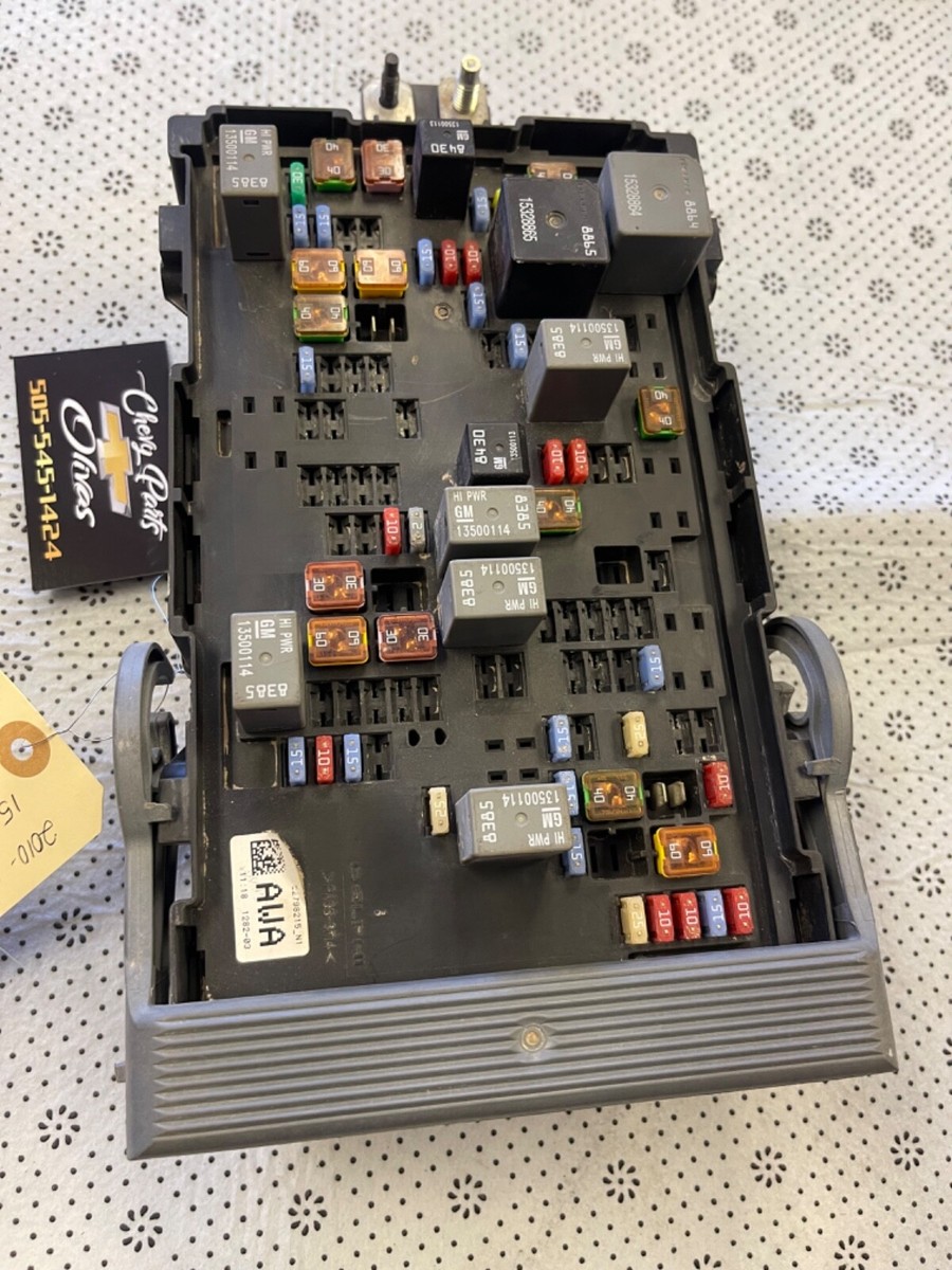 2010-2013 GMC Sierra 1500 Fuse Box Part Numer 22798215 | eBay