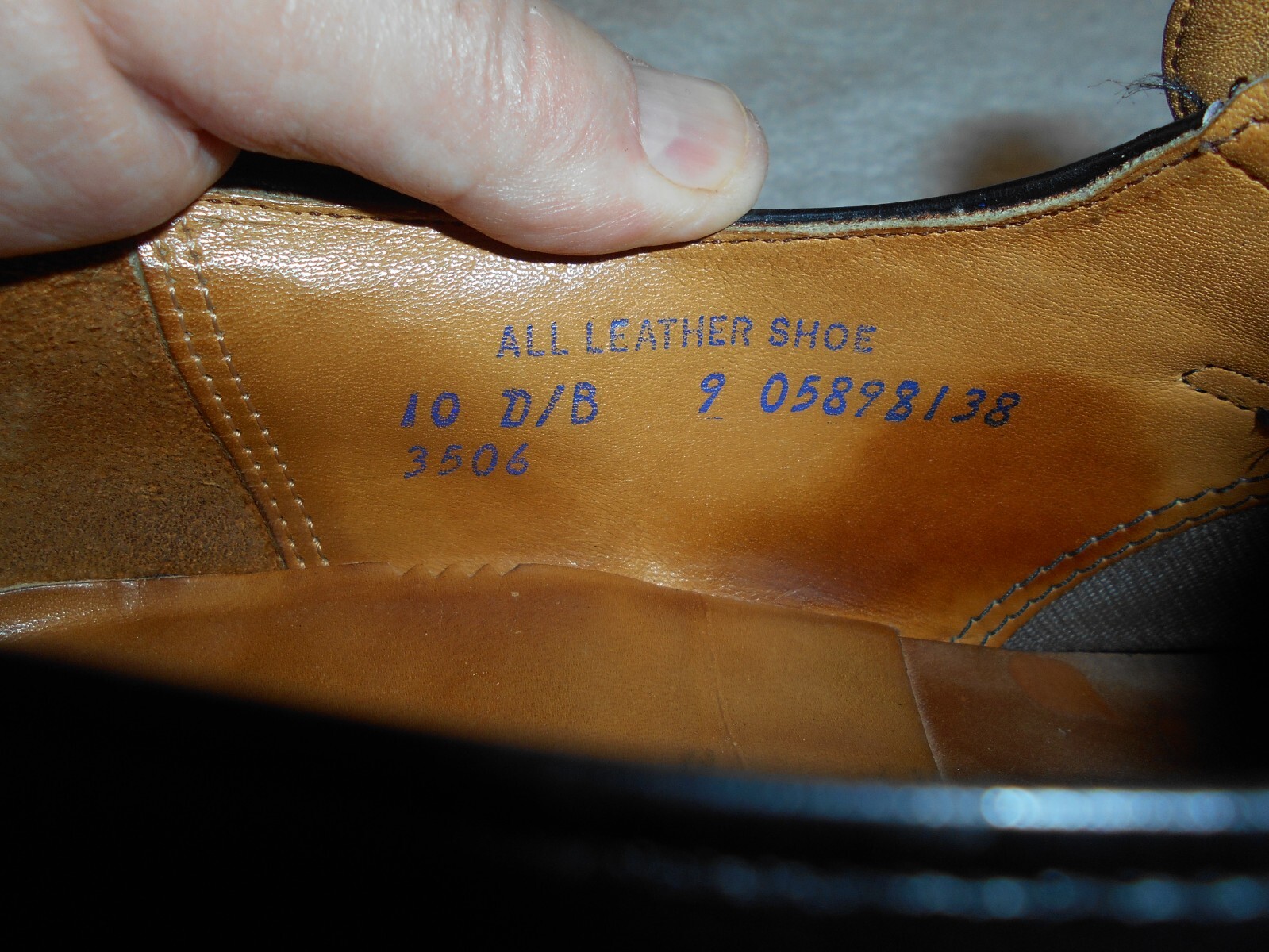 Vintage Hanover Embassy Collection Mens Black Leather Wingtip Medallion Loafer10