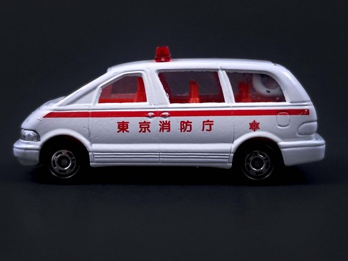 TOMY Tomica Toyota Estima Ambulance / #87 / Made in Japan - Picture 3 of 10