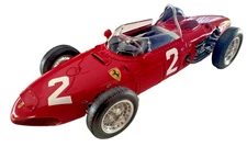 CMC M-068 FERRARI Dino 156F1 "Sharknose" #2 GP Italien, Phil Hill 1961 1:18