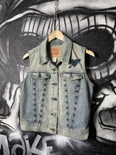 Levi s Distressed Denim Heart Logo Vest Women s Size Medium