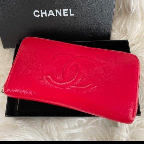 CHANEL Red Coco Mark Caviar Skin Round Zipper Wallet UV405589
