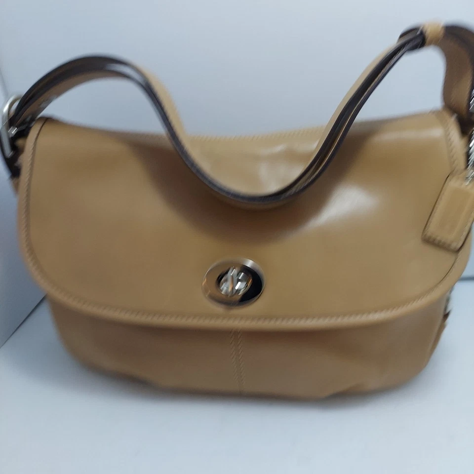 Bandolera convertible Coach beige suave con solapa Legacy de cuero de lona D1069-F15170 Foto 4 de 4