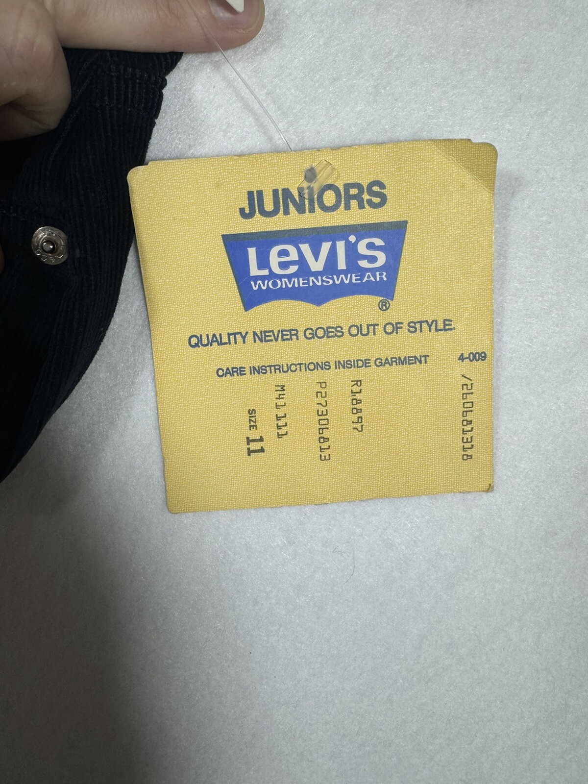 Vintage Levi’s Juniors High Waisted Corduroy Pant… - image 5