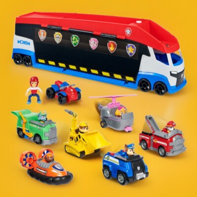 PAW Patrol, PAW Patroller Playset with 7 Figures and 7 Vehicles, for Kids Ages 3