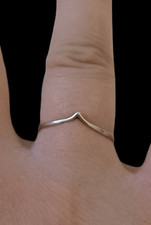 925 Sterling Silver Minimalist Stackable Wave Ring Size 7.25