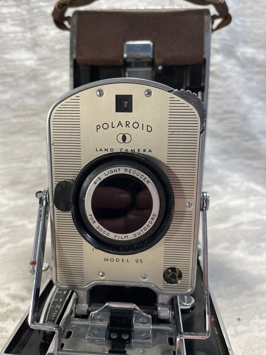 Antique Vintage 1948 POLAROID LAND CAMERA Model 95 with Light
