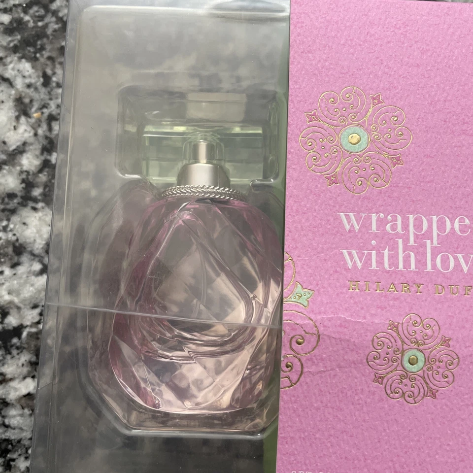 Hilary Duff Wrapped With Love EDP 1.7 FL OZ/50ML Spray w/ Tank Top NIB VERY RARE - Image 2 of 4