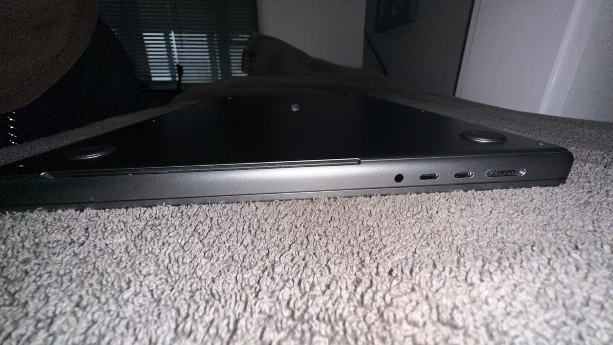 MAXED OUT MacBook Pro M2 Max 16 MAXED OUT MacBook Pro M2 Max 16