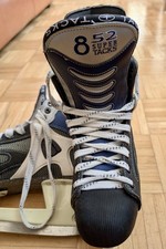 CCM 852 Super Tacks Ice Hockey Skates (EU 43 / UK 9)