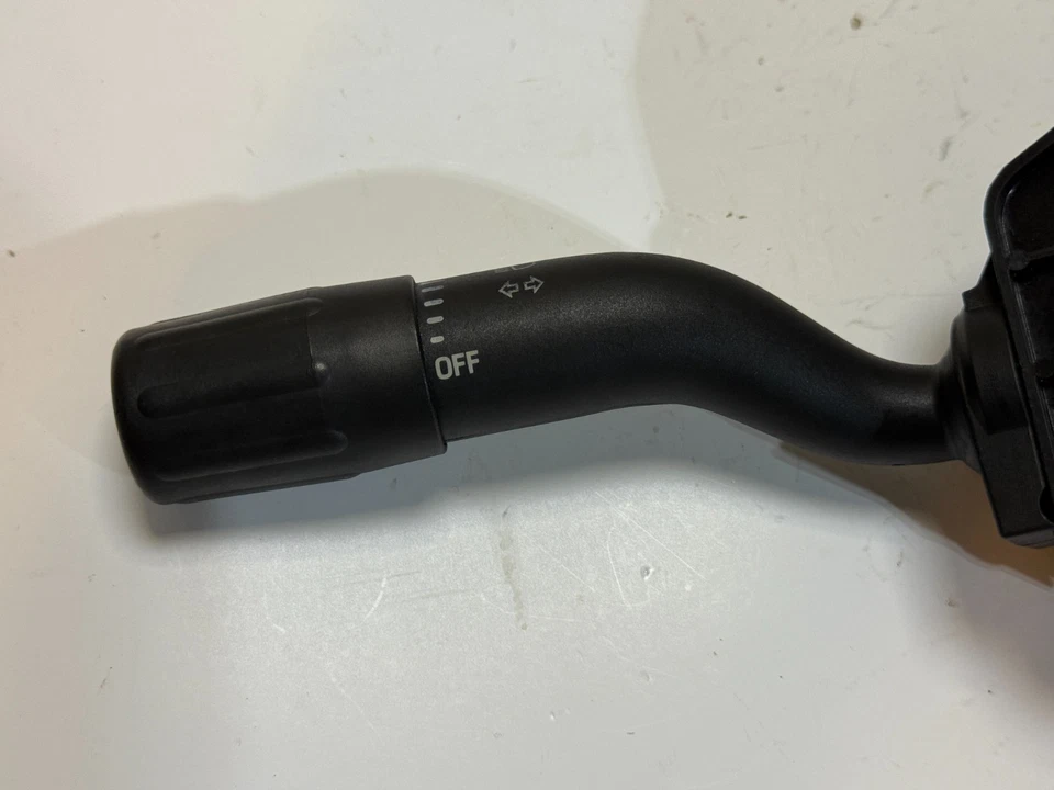 Interruptor combinado intermitente Ford Mustang 2010-2014 OEM AR3T-13K359-AAW. Foto 3 de 4