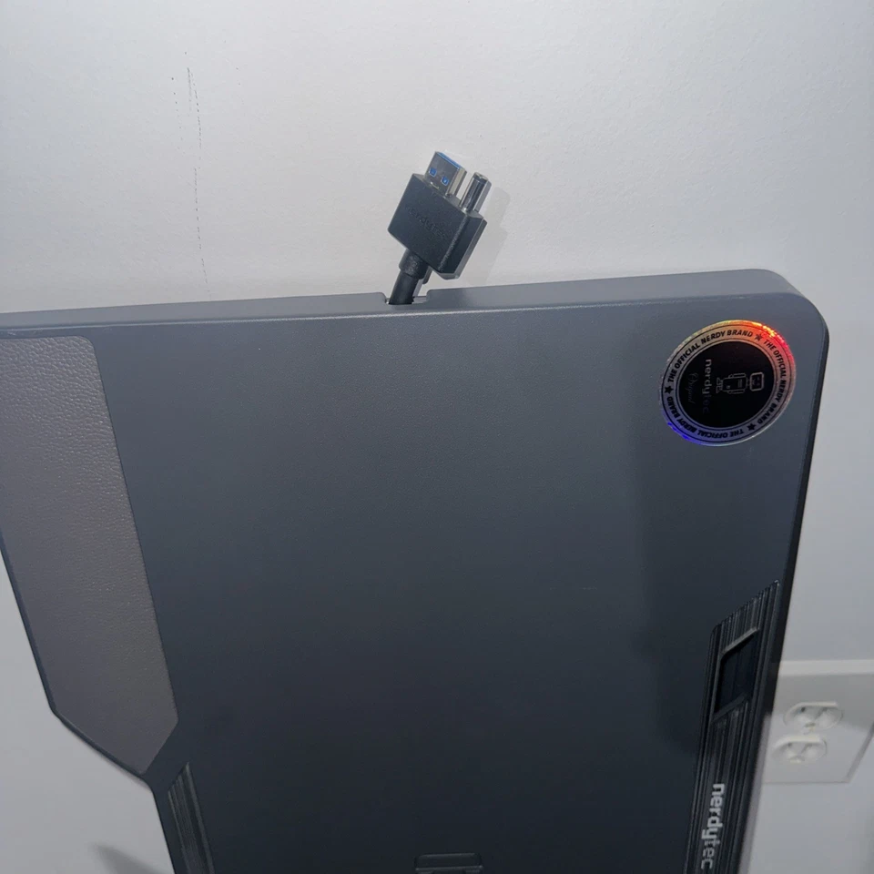 Nerdytec Couchmaster Cycon 2 Edición Negra NT-CM-Cycon2-Gamuza-Negro-200 Foto 3 de 4