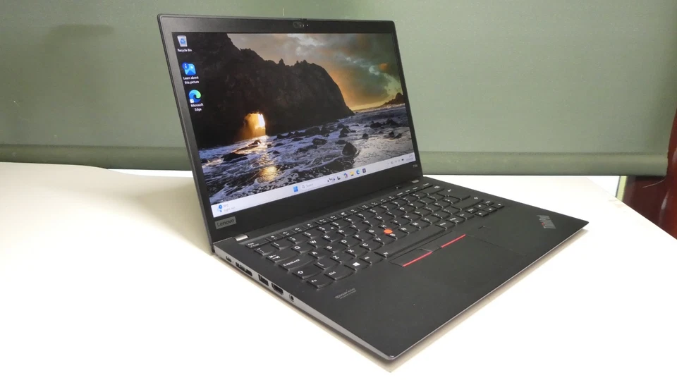 Lenovo ThinkPad T14s G1 · Ryzen 5 PRO 4650U · 16GB · 256GB, photo 3 of 5