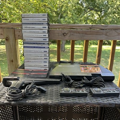 Vintage Sega Master System Console Bundle With 19 Games and Accessories - Estate