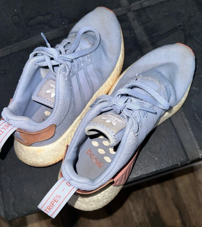 Adidas Boost Mujer Talla 8.5 Foto 3 de 3