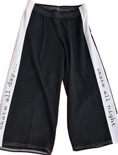 New MOTION WEAR Capri Pant "Skate All Day...Skate All Night" Adult L run small 