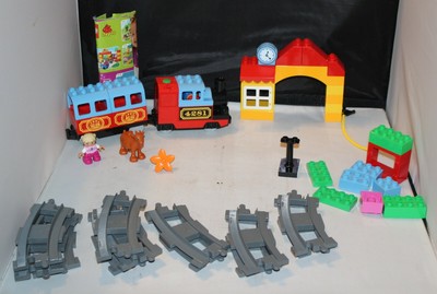 duplo train battery powered