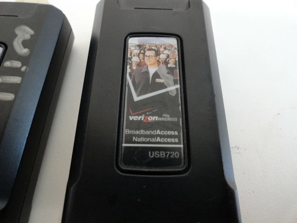 JJ7: Lot of 2 Verizon USB720 720 USB Modem Qualcomm 3G CDMA  - Image 3 of 4