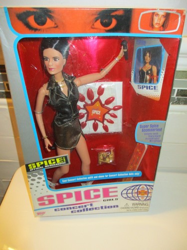 1998 SPICE GIRLS CONCERT DOLL COLLECTION Victoria 23545 NRFB Z14 QQ