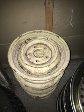 4 Originale Felgen Mercedes 180 Ponton frühes Modell!! Südrad 4 Originale Felgen Mercedes 180 Ponton frühes Modell!! Südrad