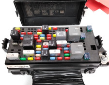 Burnt 13599107 Buick 2008 2011 Lucerne 2009 2010 Cadillac DTS Rear Fuse Box *I27