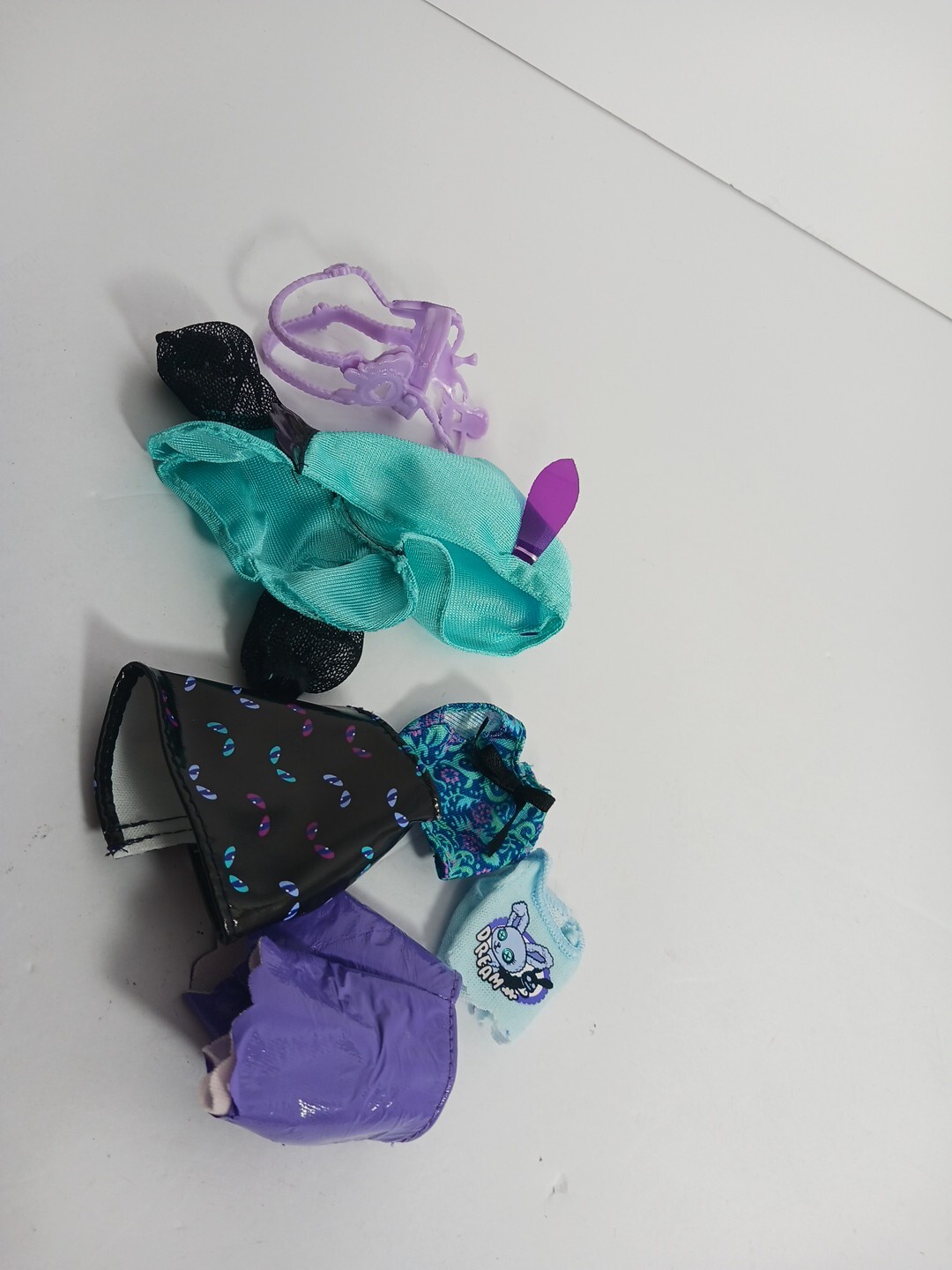 Monster High G3 Skulltimate  Secrets Neon Frights Twyla Doll Clothes