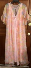 VTG FLOCKED FLOWER POWER Pink Robe Set Womens Ruffle Ribbons LG