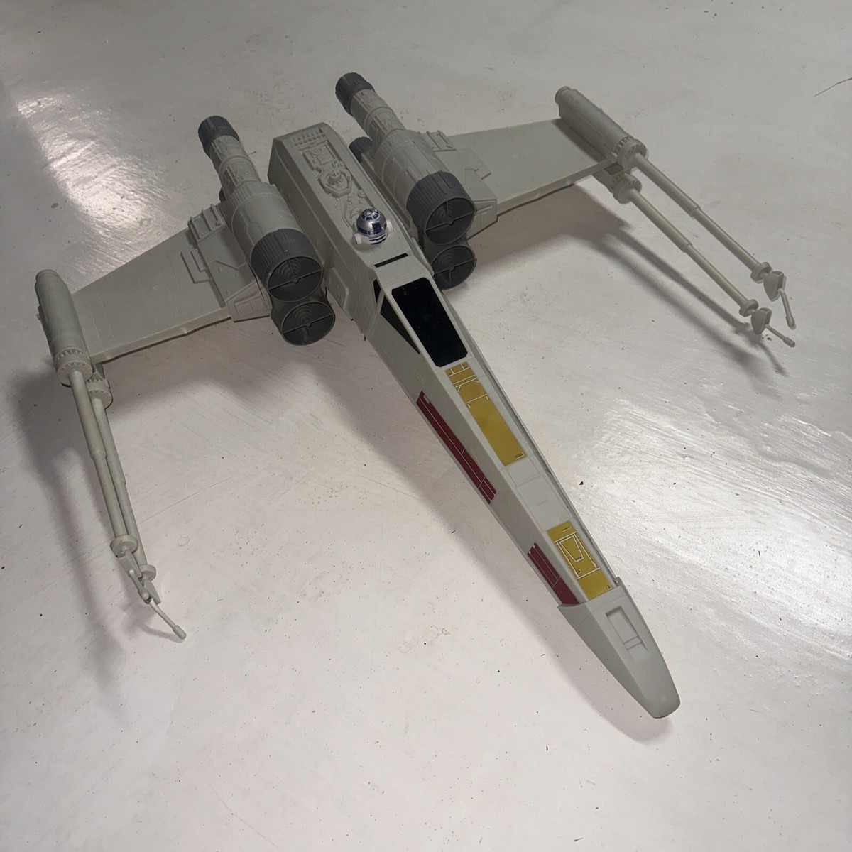 Hasbro Star Wars Giant X-Wing Fighter Ship R2D2 Toy C-2604A Large