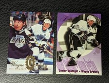 2 CARD LOT / 1994-95 FLAIR BASE & CENTER SPOTLIGHT / WAYNE GRETZKY 