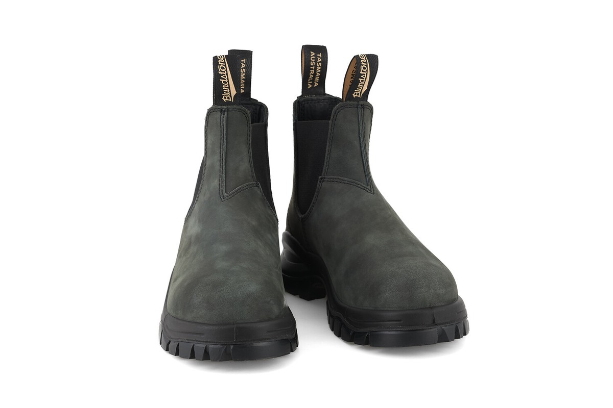 Blundstone 2238 Boots Unisex Classic Chelsea Black Leather Ankle