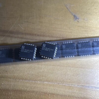 New PAL16L8D/2JC TTL Programmable Array Logic PLCC20 x 1pc