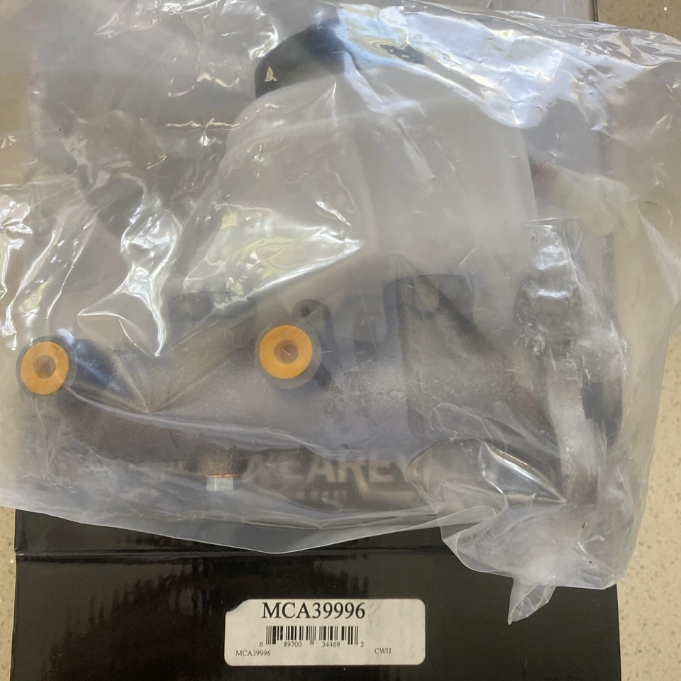 Главный тормозной цилиндр CARQUEST MCA39996 - Изображение 2 из 4