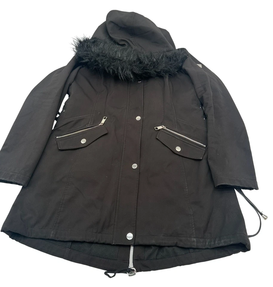Parka larga con capucha de piel sintética negra Guess para mujer (XL) con cremallera y cierres a presión Foto 4 de 4