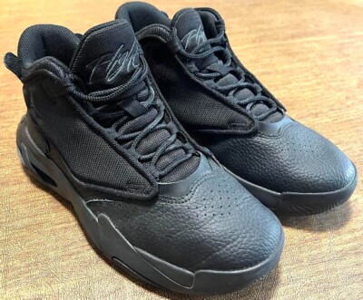 jordan max aura size 5.5