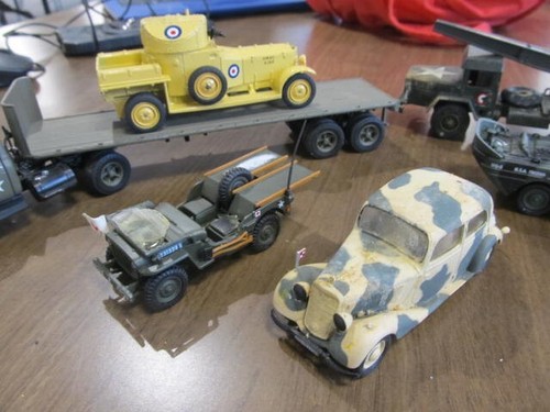 Vintage Diecast Military LOT Mixed Brands FOR PARTS AS IS with broken parts - Picture 12 of 24