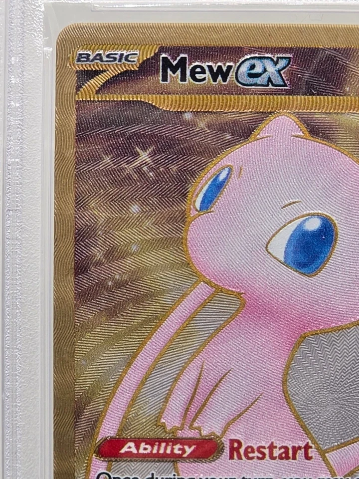 Tarjeta promocional 2023 Pokemon Mew ex Full Art 151 UPC metal dorado 205/165 PSA 10 GEM MT Foto 2 de 4