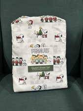 PEANUTS Snoopy Woodstock  Charlie Brown Gang CHRISTMAS CAROLING QUEEN SHEET Set