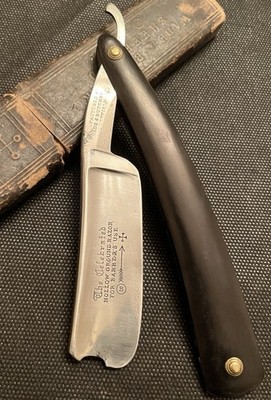 Huge Blade! Wade & Butcher's Celebrated Hollow Ground For Barber's Use