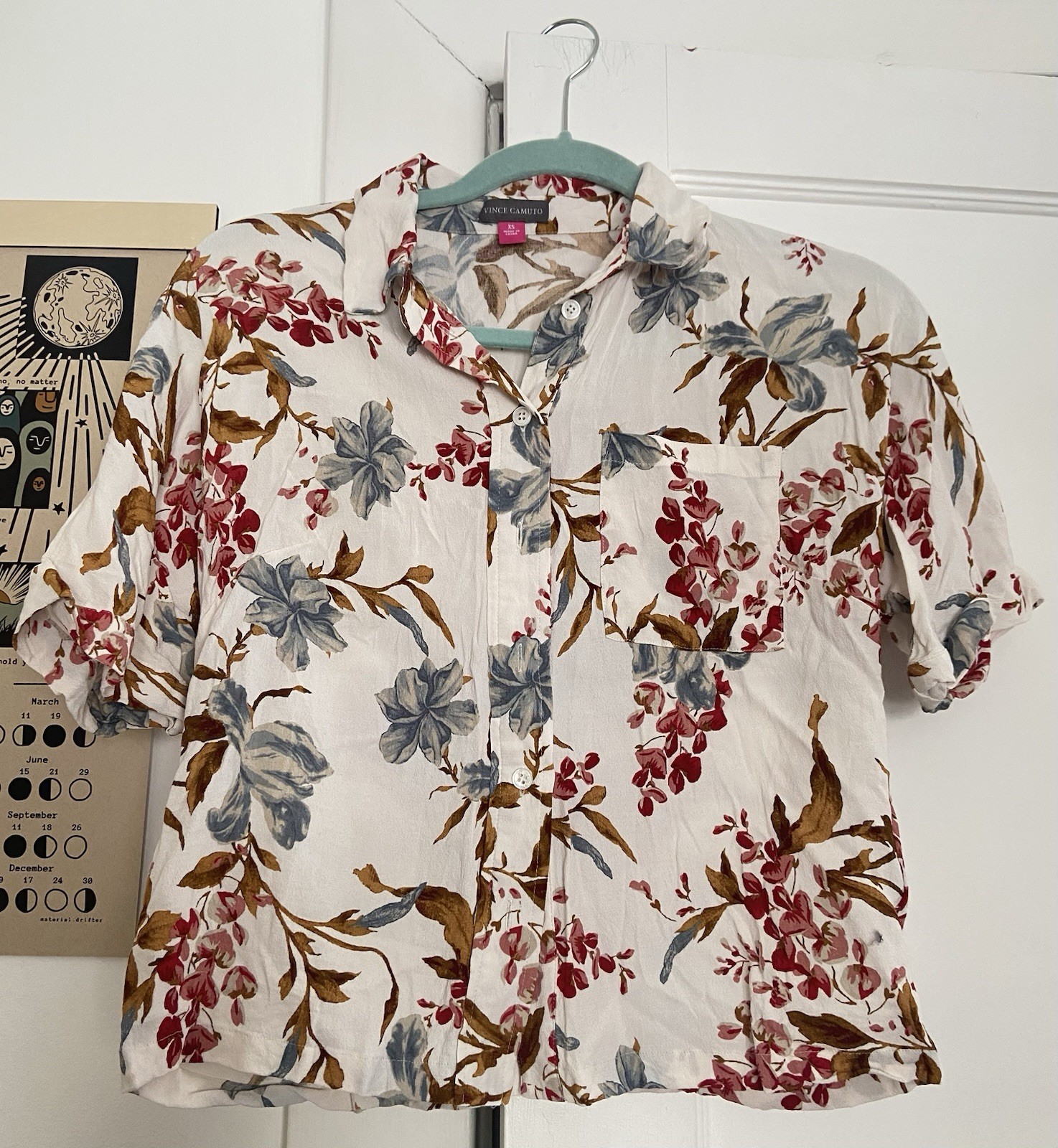 Vince Camuto Womens XS Extra Small Floral Short Sleeve Blouse Top Shirt EUC