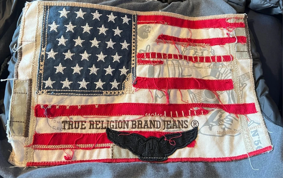 Chaleco de plumón True Religion bandera americana con capucha de piel chaqueta acolchada negra talla S Foto 3 de 4